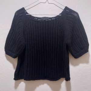 Black knit crop top